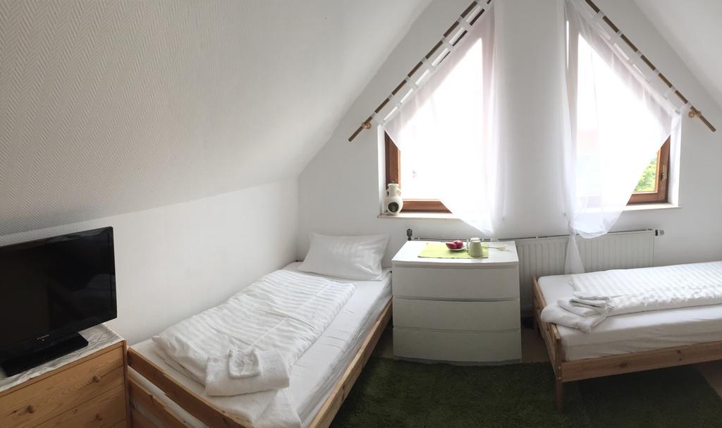Motels21 Sersheim Room photo